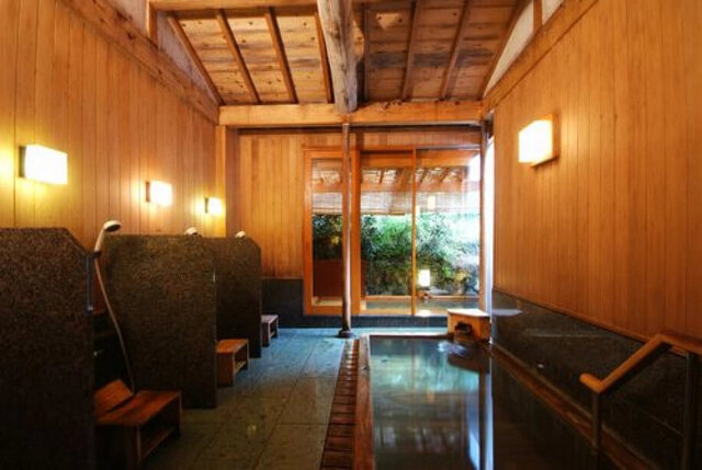 京都嵐山で手軽にリフレッシュ！日帰り温泉の魅力