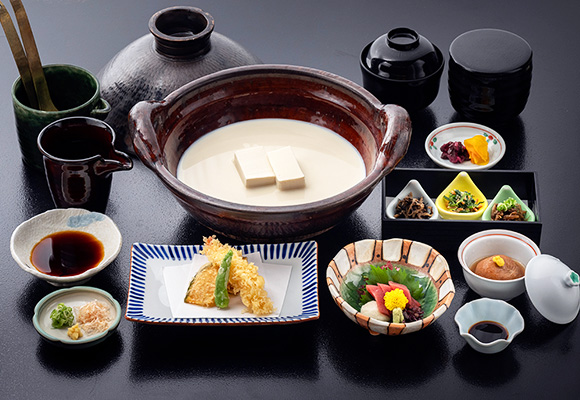 湯豆腐料理「楓」